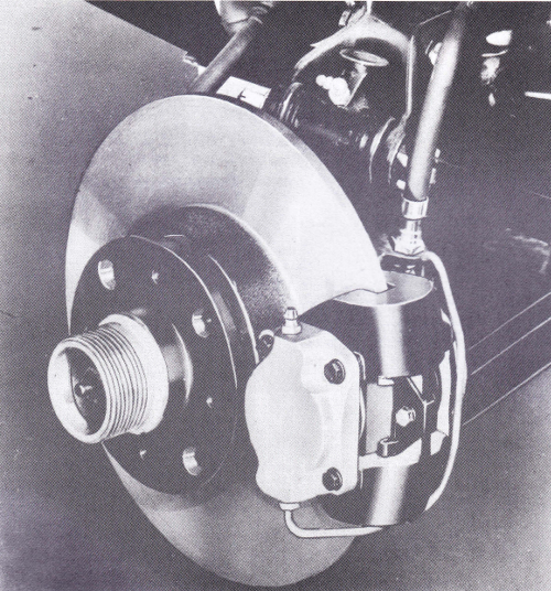 ‘Twin Cam’ MGA – Dunlop disc brakes fitted to all four wheels give the Twin Cam the braking efficiency to match its performance.