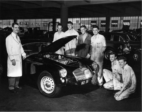 Black Mamba with the MG Competitions Crew at McCarthy Roadway 1959