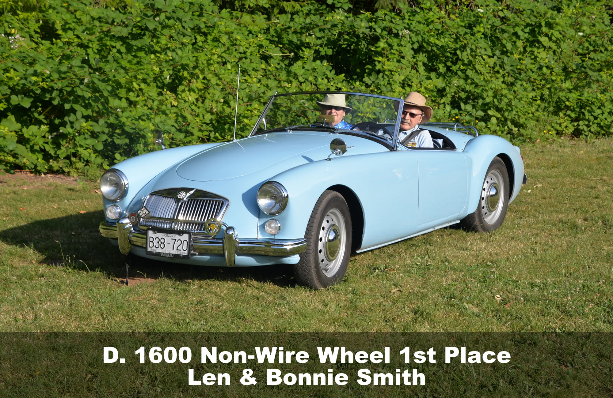 D 1600 non-wire wheel 1st place Len & Bonnie Smith